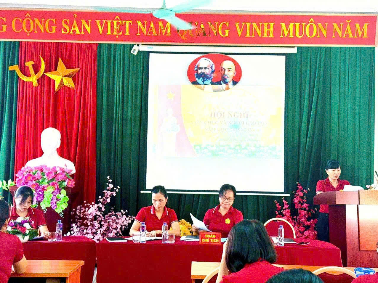 z7037989996765 85895a21648d38e455c089666f63fedf