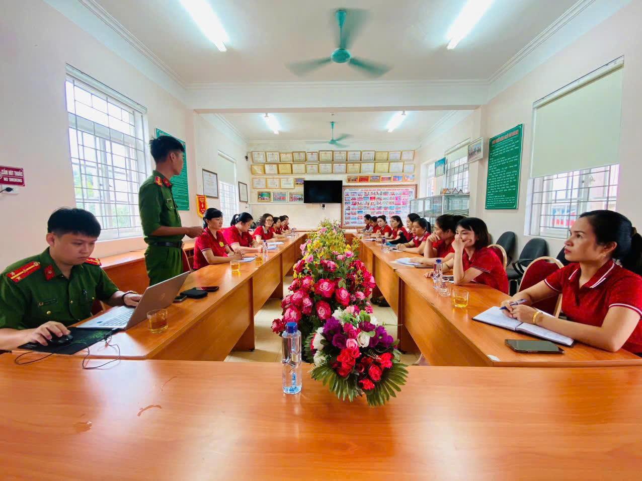 z7053698221387 6ffea62911d1d6ea9534923c7c3476ff